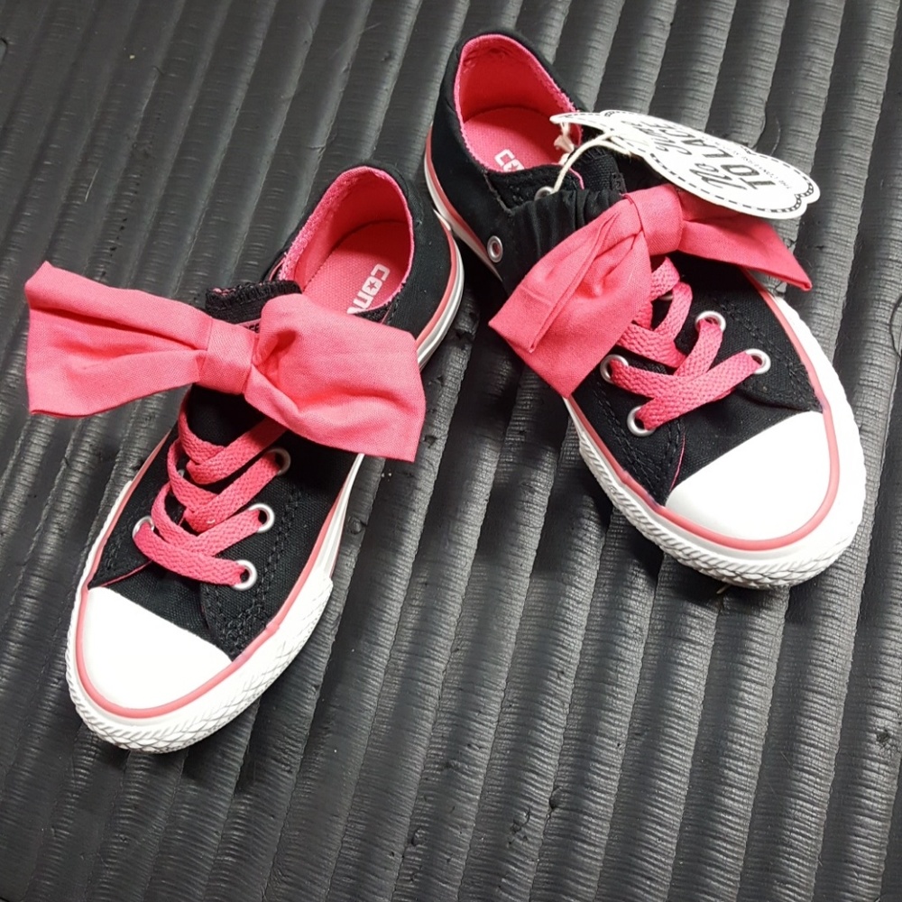 NWT converse slip on/lace up